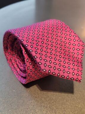 Charles Tyrwhitt Hot Pink Geometric Silk Tie